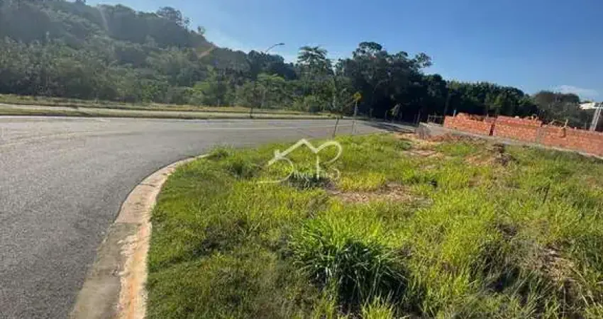 Lote de esquina com 438m2 m2 à venda no Condomínio Casa do Lago em Indaiatuba