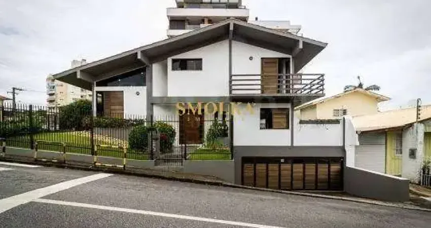 Casa em condomínio fechado com 4 quartos para alugar na Rua Antônia Alves, Coqueiros, Florianópolis