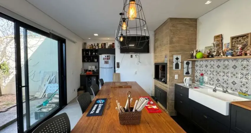 Casa em condomínio fechado com 3 quartos à venda na Rua Célio Veiga, Jardim Cidade de Florianópolis, São José