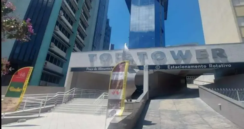 Sala comercial com 1 sala para alugar na Rua Esteves Júnior, Centro, Florianópolis