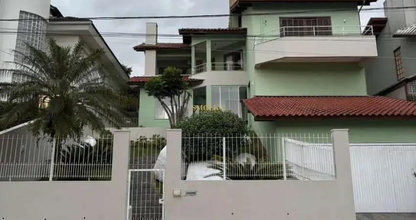 Casa em condomínio fechado com 4 quartos à venda na Rua Doutor Celso Nicodemus Lopes, João Paulo, Florianópolis