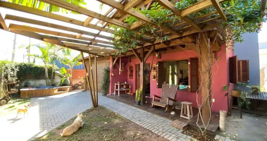 Casa em condomínio fechado com 2 quartos à venda na Servidão Maria Farias, Rio Tavares, Florianópolis