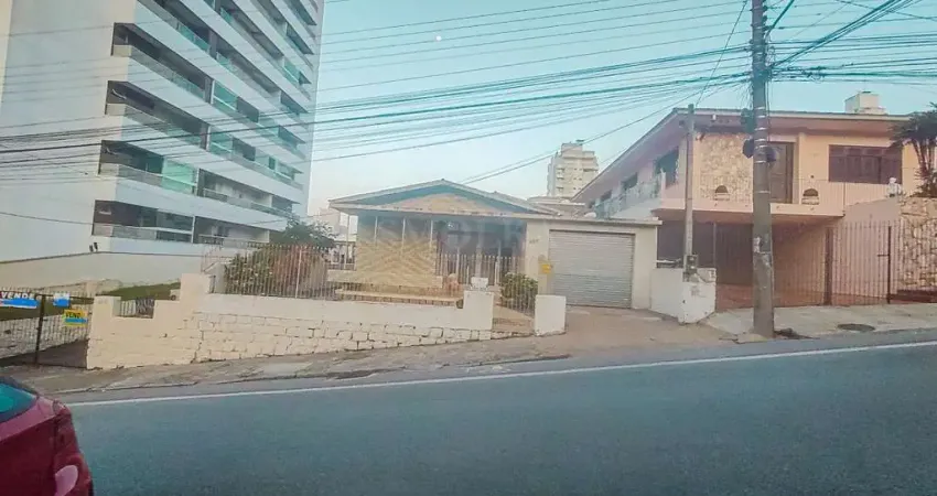 Terreno em condomínio fechado à venda na Rua Manoel Loureiro, Barreiros, São José