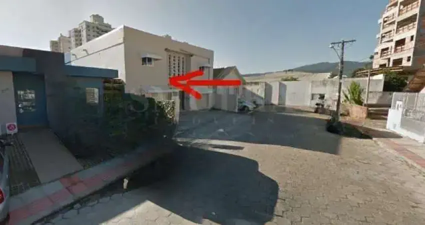 Prédio com 18 salas à venda na Rua Cônego Bernardo, Trindade, Florianópolis