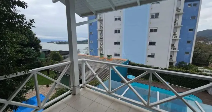 Casa em condomínio fechado com 4 quartos à venda na Rua Jornalista Alírio Bossle, João Paulo, Florianópolis