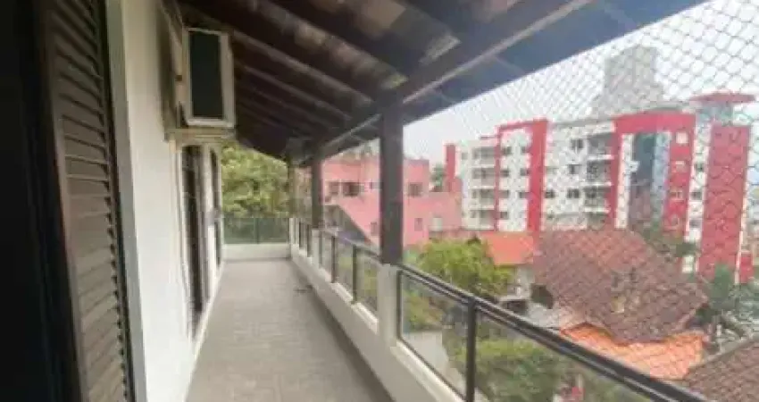 Casa em condomínio fechado com 5 quartos à venda na Rua Ângelo La Porta, Centro, Florianópolis