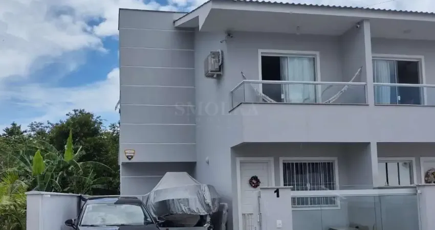 Casa em condomínio fechado com 2 quartos à venda na Rua Francisco Matias Kremer, Bela Vista, Palhoça