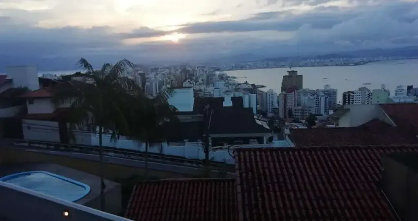 Casa comercial à venda na Avenida do Antão, Centro, Florianópolis