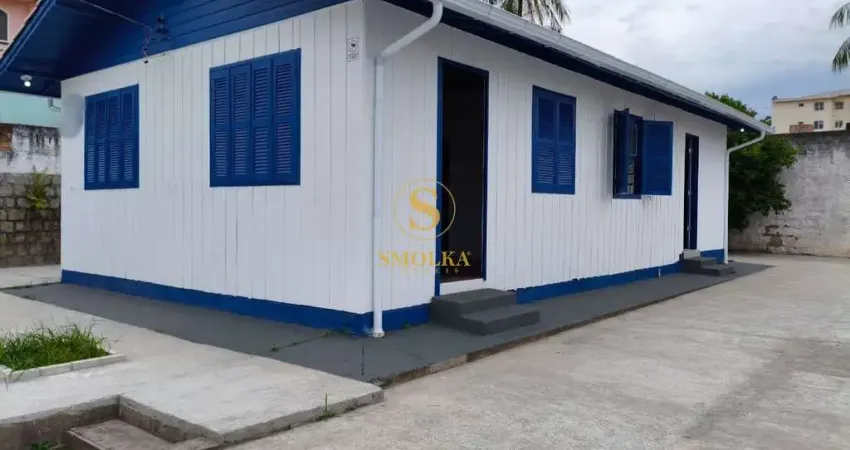 Casa em condomínio fechado com 3 quartos para alugar na Rua Professora Rosinha Campos, Abraão, Florianópolis