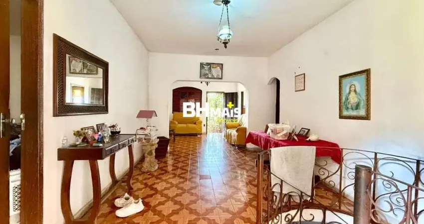Casa com 6 quartos à venda na Évora, 102, Glória, Belo Horizonte