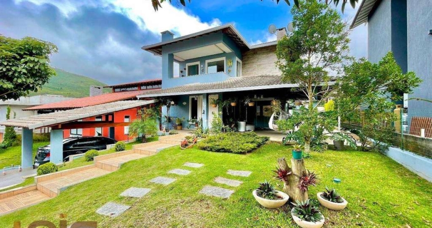 Casa com 4 dormitórios à venda, 253 m² por R$ 1.290.000,00 - Vargem Grande - Teresópolis/RJ