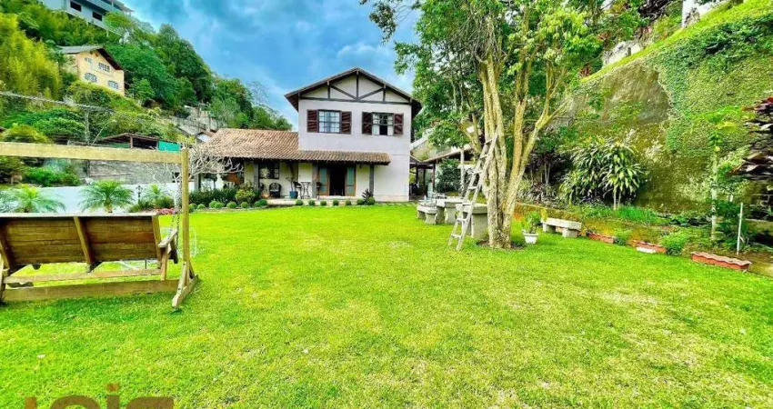 Casa com 4 dormitórios à venda, 370 m² por R$ 1.690.000,00 - Panorama - Teresópolis/RJ