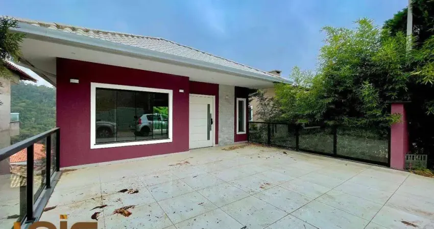 Casa com 3 dormitórios à venda, 150 m² por r$ 850.000,00 - albuquerque - teresópolis/rj