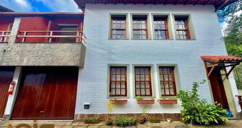 Casa com 3 dormitórios à venda, 123 m² por r$ 650.000,00 - alto - teresópolis/rj