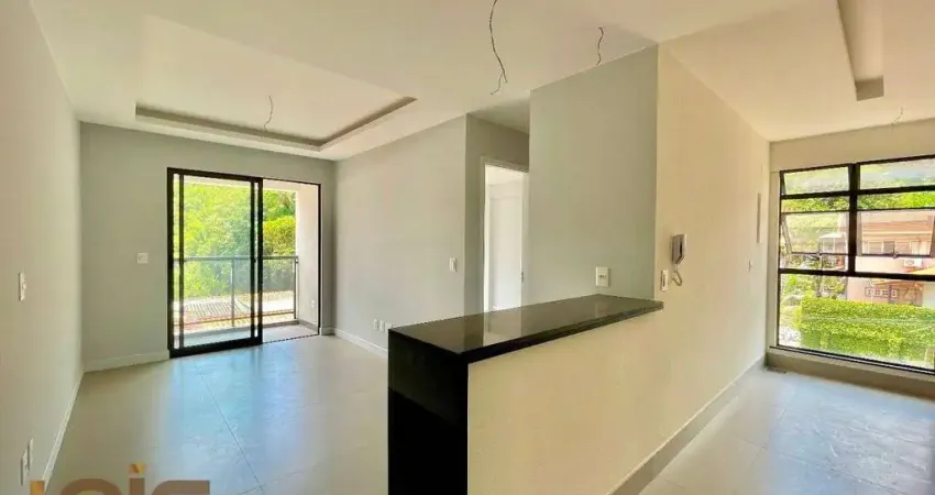 Apartamento com 1 dormitório à venda, 47 m² por r$ 469.000,00 - várzea - teresópolis/rj