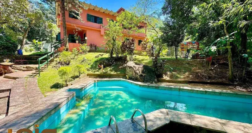 Belíssima casa com 4 dormitórios à venda, 450 m² por r$ 2.190.000 - chácara entrerios - guapimirim/rj