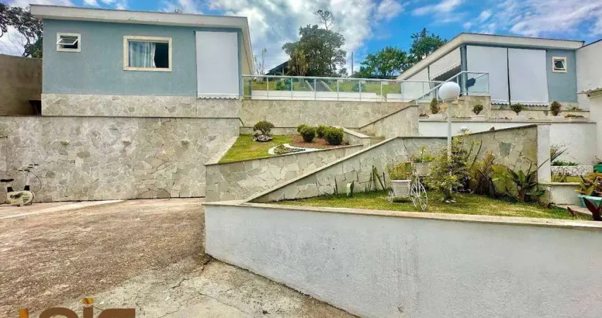 Casa com 1 dormitório à venda, 190 m² por r$ 650.000,00 - albuquerque - teresópolis/rj