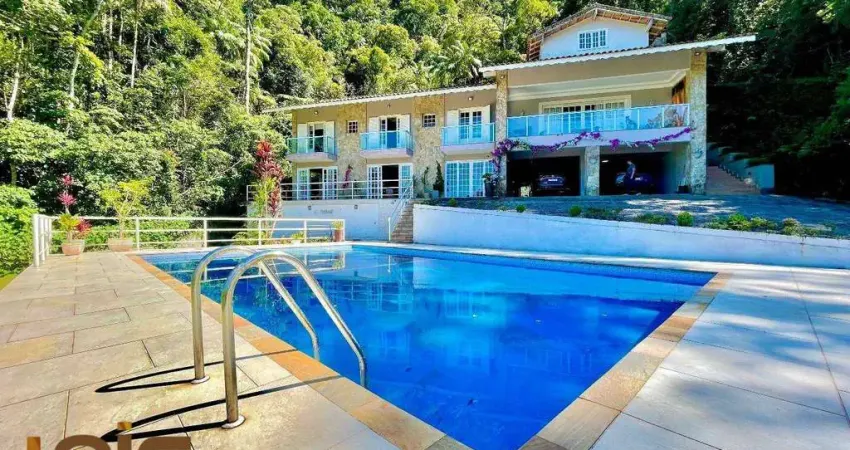 Casa com 4 dormitórios à venda, 221 m² por R$ 2.190.000,00 - Comary - Teresópolis/RJ