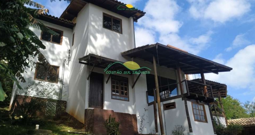 Casa com 4 quartos no Córrego Grande - Florianópolis/SC.