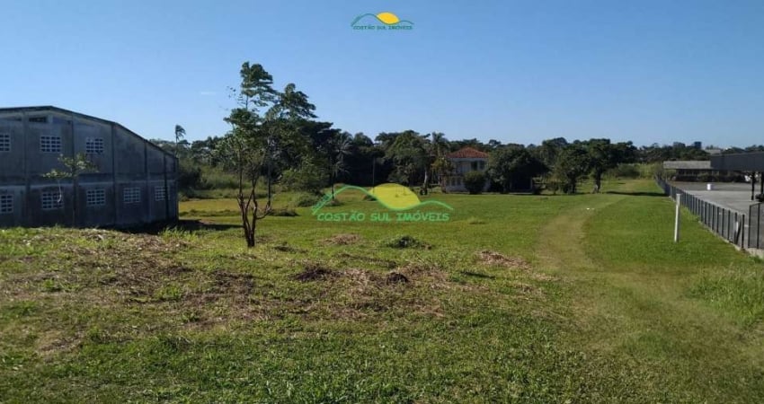 Terreno 20.400m², comercial e residencial, com 68 metros de frente para a Rodovia e a 900 m da Prai