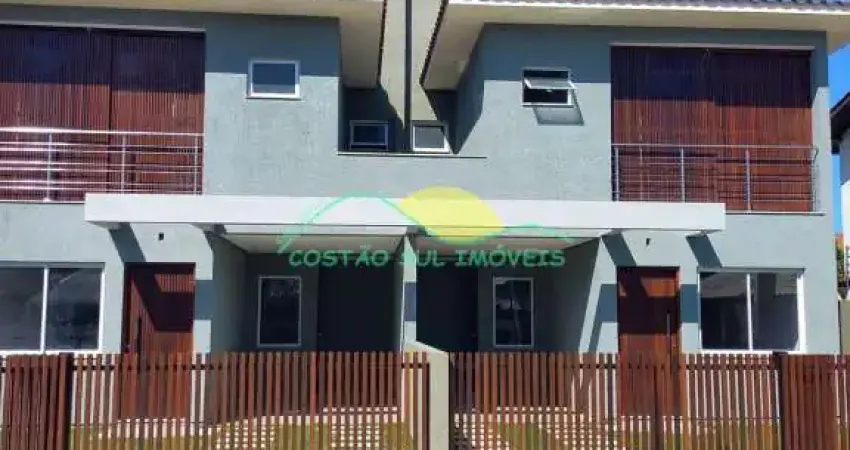 Casa com 3 Dormitórios no Morro das Pedras Florianópolis - Santa Catarina