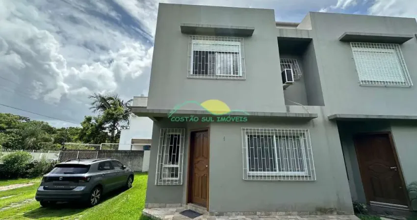 Casa moderna, privativa e com locação ativa: a oportunidade que o Campeche reserva para você em Flo