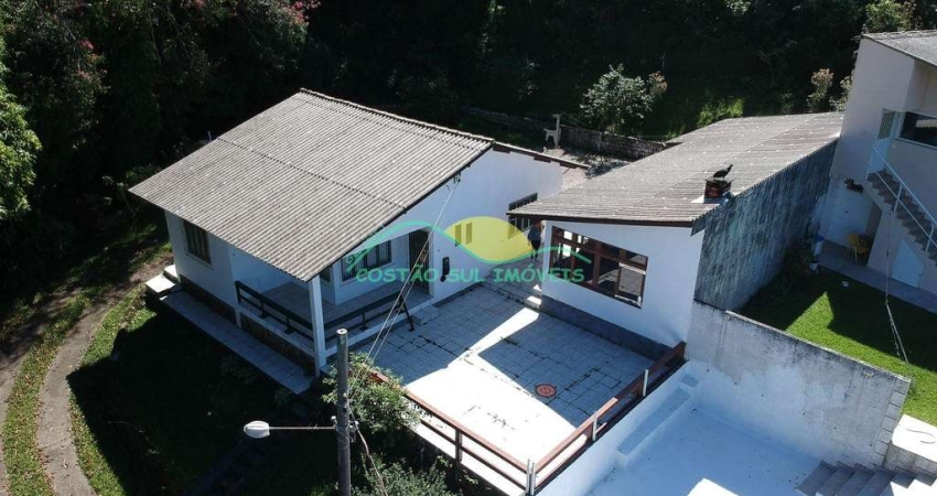 Casa à Venda com Acesso Exclusivo à Praia – Praia da Solidão, Sul da Ilha – Florianópolis/SC
