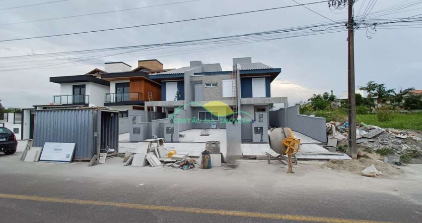 Casa geminada de dois pavimentos, financiável, com 3 suítes, no Marinas do Campeche - Campeche - Fl