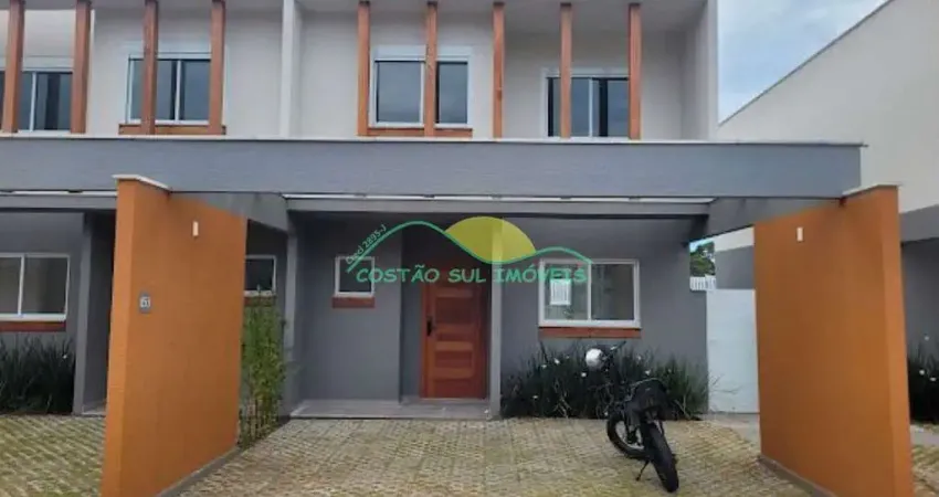✨ Seu Refúgio Exclusivo no Condomínio LAS PIEDRAS , 3  Quartos – Morro das Pedras, Florianópolis ✨