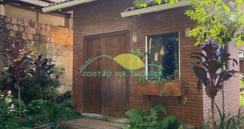 Casa Duplex Mobiliada para Locação Anual em Pântano do Sul, Florianópolis, Santa Catarina
