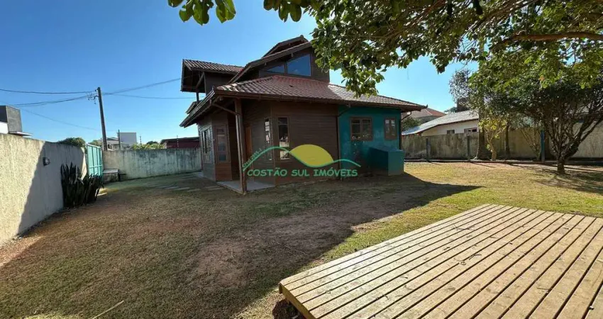 Casa com 2 quartos para alugar na Servidão Revoar das Perdizes, 500, Campeche, Florianópolis