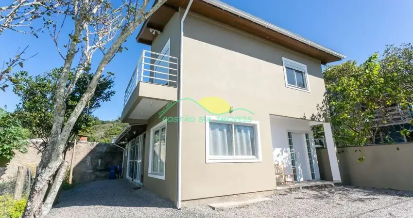 Casa Completa e Espaçosa a Poucos Passos da Praia do Morro das Pedras – Temporada 2025/2026 ( Apena