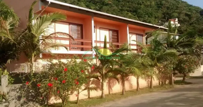 Casa (pousada) de dois pavimentos com 304,90m² a 95 metros da praia da solidão - pântano do sul - f