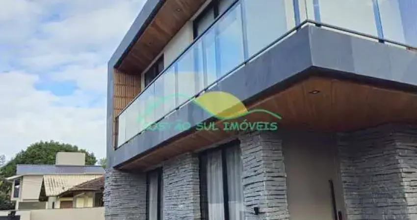 Casa moderna e exclusiva em villa fechada 3 QTS - 1 Suíte , Campeche, Florianópolis, SC
