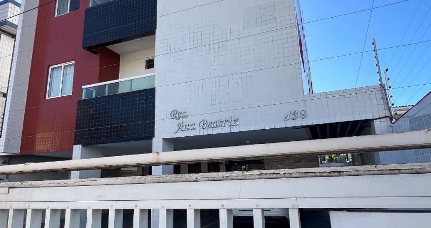 Apartamento com 3 quartos  no Bessa a 200 metros da praia