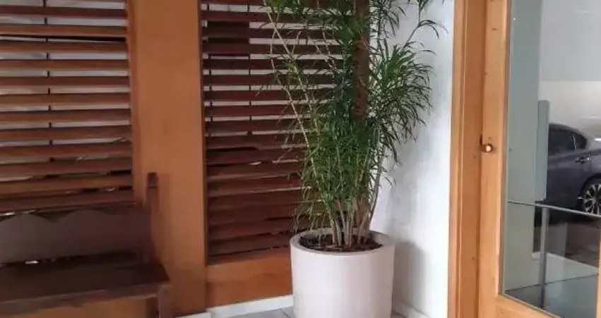 Ótimo apto desocupado 3 qts edificio berbert de castro em copacabana