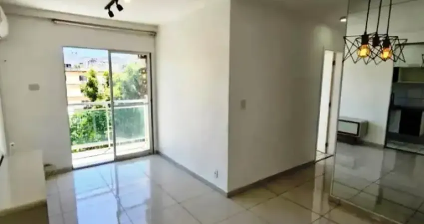 Ótimo apto desocupado varanda 2qts (1suite) no spazio regency