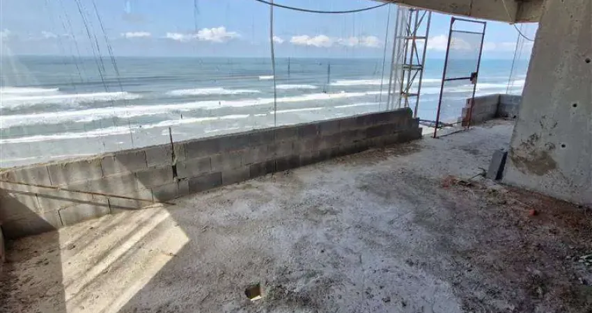 Apto de 3 Dorm c/ 3 SUÍTES, FRENTE MAR, 136,96 m² de área útil. Bairro: FLÓRIDA.