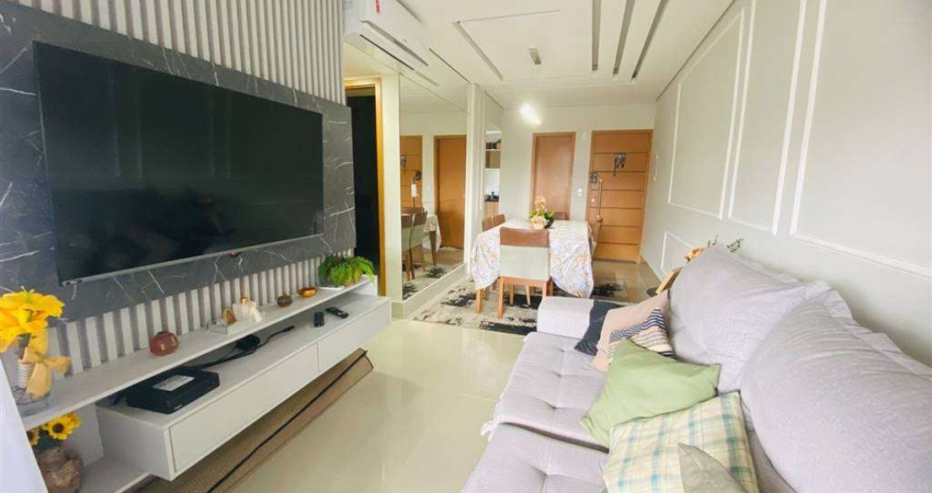 Apto 02 Dorms, 82 m² de área útil, MOBILIADO, VISTA MAR. Bairro: Canto do Forte