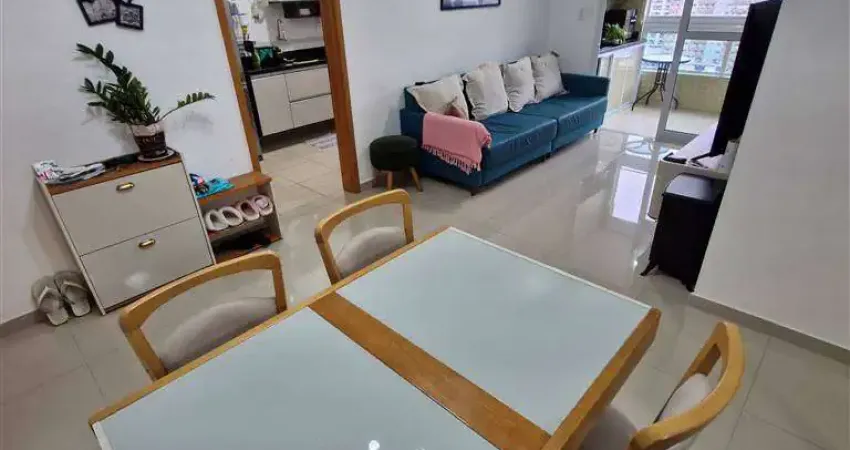 Apto de 2 Dorm, sendo 2 suítes, c/ sacada, 2 vagas demarcadas, 74 m² de área útil. BAIRRO: CANTO DO FORTE.
