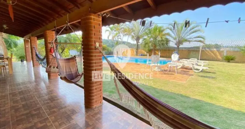 Chácara à Venda em Bairro Tranquilo de Itatiba, terreno 1.875m²