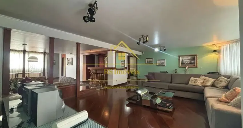 Apartamento alto padrão com 4 suítes mobiliado em água verde