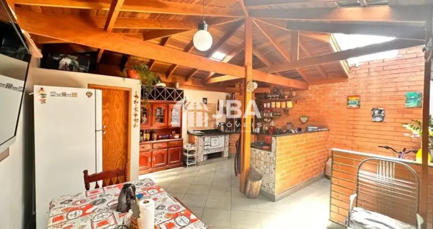 Casa com 3 quartos à venda na Rua Adolfo Sora, 270, Pineville, Pinhais