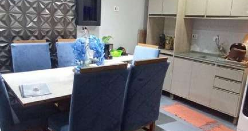 Sobrado Tríplex com 2 dormitórios à venda por R$ 180.000,00 - Vila Edna - Guarujá/SP