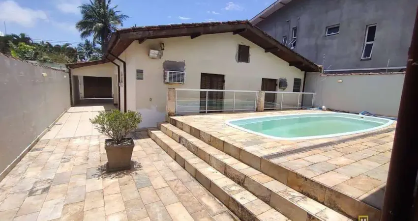 Casa com 3 dormitórios à venda, 130 m² por R$ 1.000.000,00 - Jardim Guaiuba - Guarujá/SP