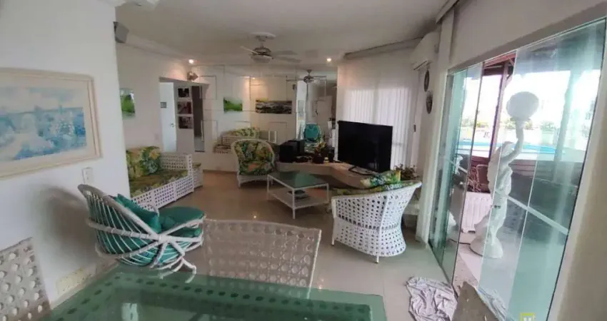Cobertura com 3 dormitórios à venda, 193 m² por R$ 750.000,00 - Tombo - Guarujá/SP