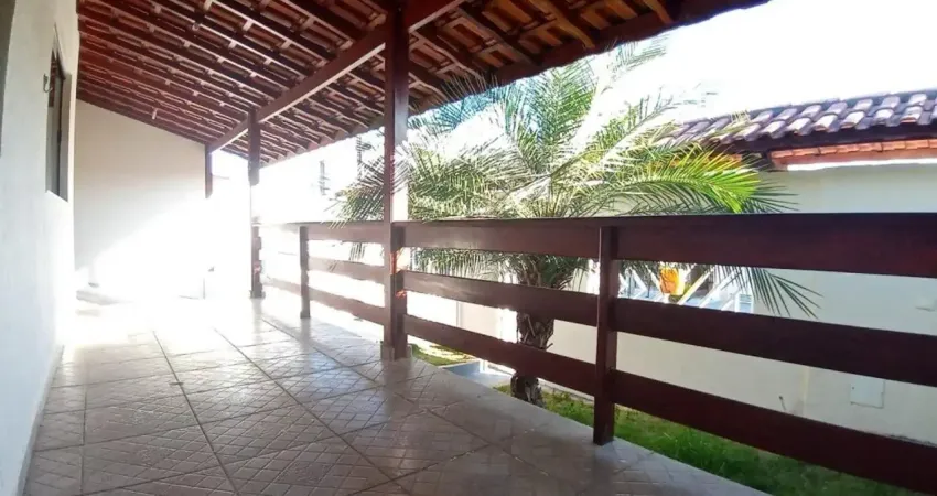 Linda casa plana a venda localização privilegiada bairro das flores