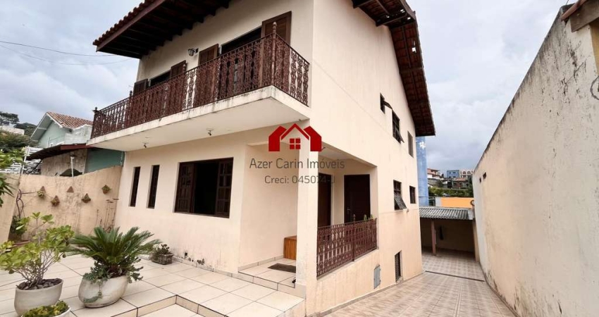 Casa para Venda em Cotia, Jardim Nomura, 3 dormitórios, 1 suíte, 3 banheiros, 4 vagas