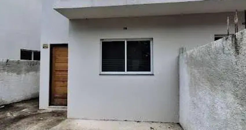 Sobrado para Venda em Cotia, Chácara Nossa Senhora de Fátima, 2 dormitórios, 1 suíte, 2 banheiros, 2 vagas