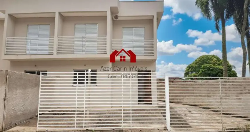 Sobrado para Venda em Cotia, Chácara Nossa Senhora de Fátima, 3 dormitórios, 1 suíte, 3 banheiros, 3 vagas